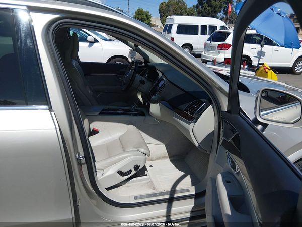 2016 VOLVO XC90 HYBRID T8 MOMENTUM