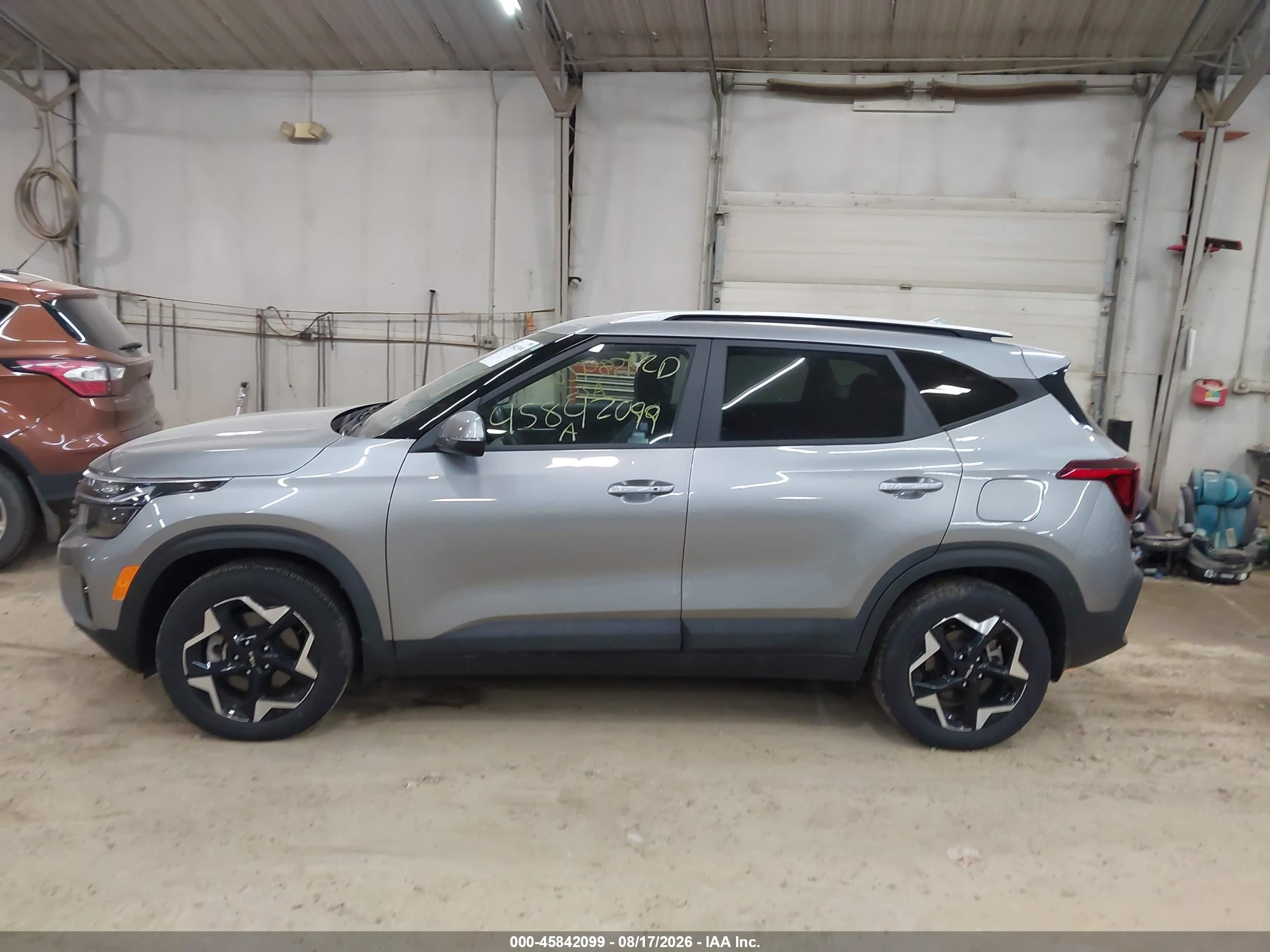 2025 KIA SELTOS S