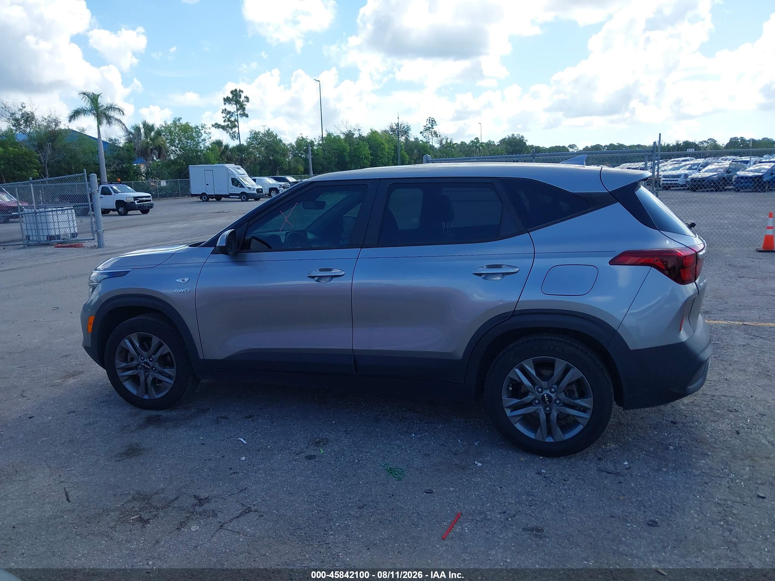 2022 KIA SELTOS LX