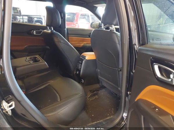 2024 JEEP COMPASS LIMITED 4X4 — I8