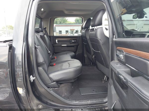 2017 RAM 1500 LARAMIE  4X4 5'7 BOX