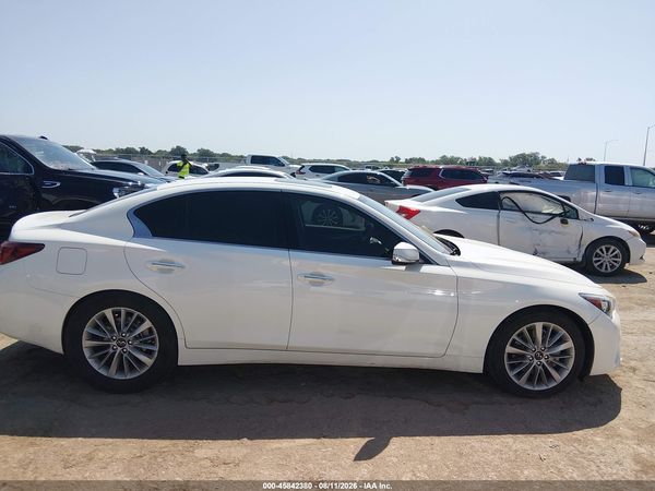 2021 INFINITI Q50 LUXE