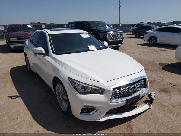 2021 INFINITI Q50 LUXE
