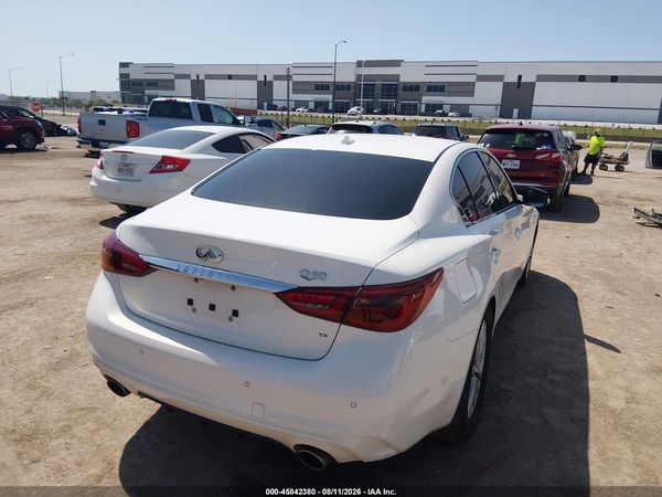 2021 INFINITI Q50 LUXE