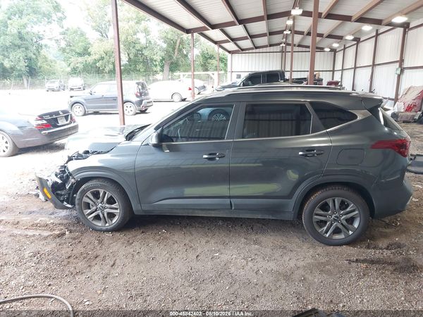 2023 KIA SELTOS S