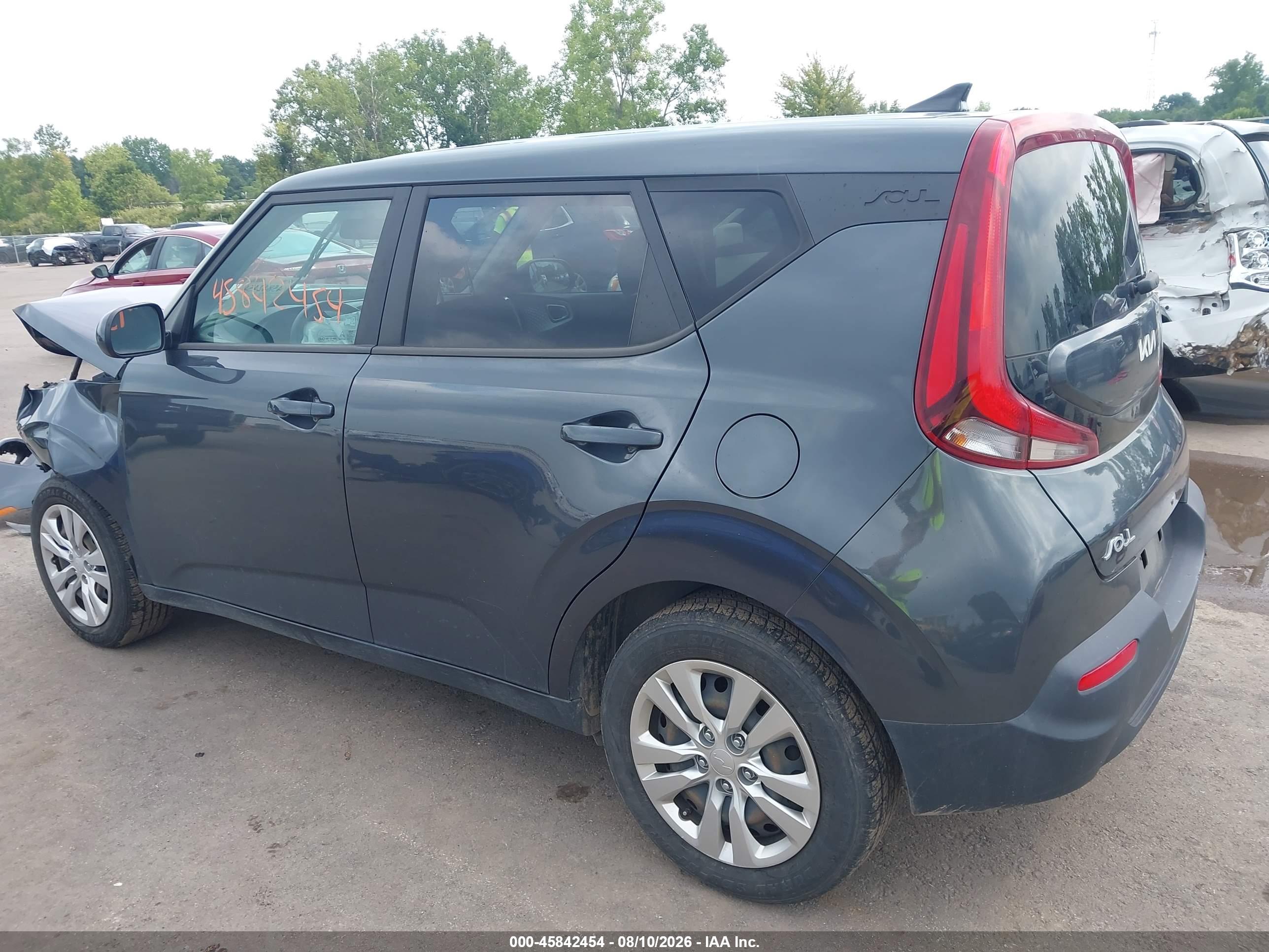 2022 KIA SOUL LX