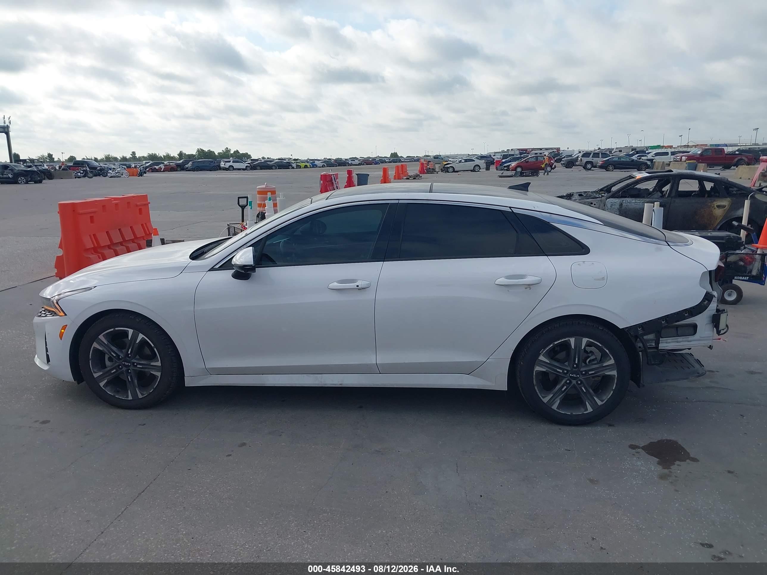 2022 KIA K5 EX