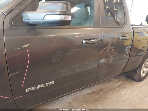 2022 RAM 1500 BIG HORN  4X4 6'4 BOX