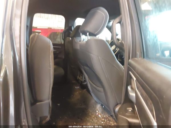 2022 RAM 1500 BIG HORN  4X4 6'4 BOX