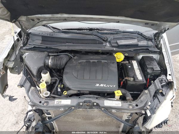 2014 DODGE GRAND CARAVAN SE 30TH ANNIVERSARY — I10