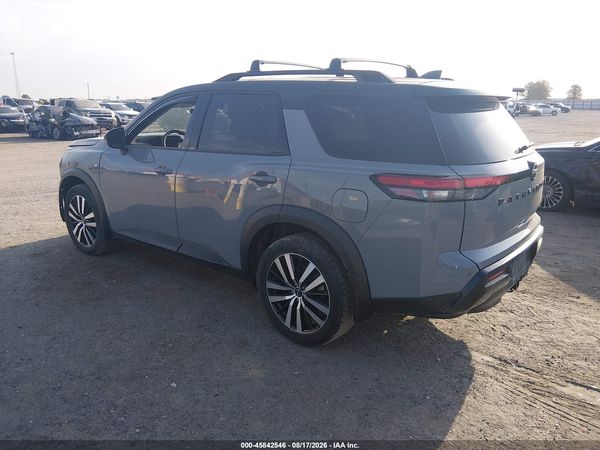2024 NISSAN PATHFINDER PLATINUM FWD — I3