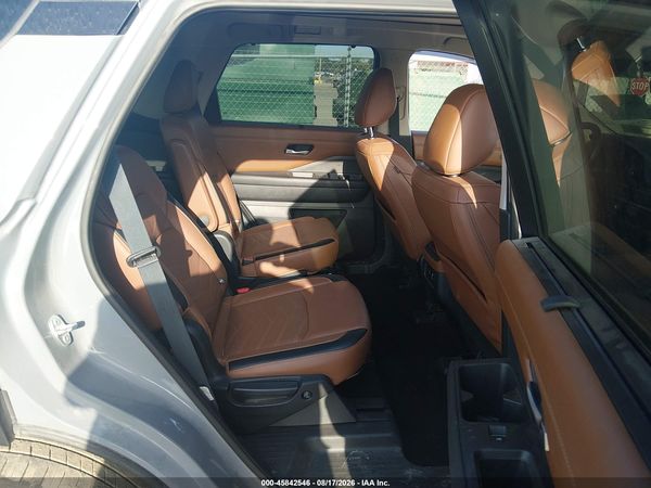 2024 NISSAN PATHFINDER PLATINUM FWD — I8