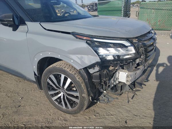 2024 NISSAN PATHFINDER PLATINUM FWD — I152