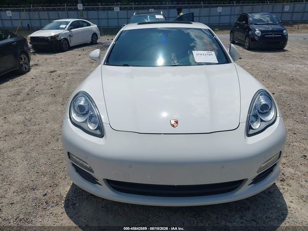 2012 PORSCHE PANAMERA 4