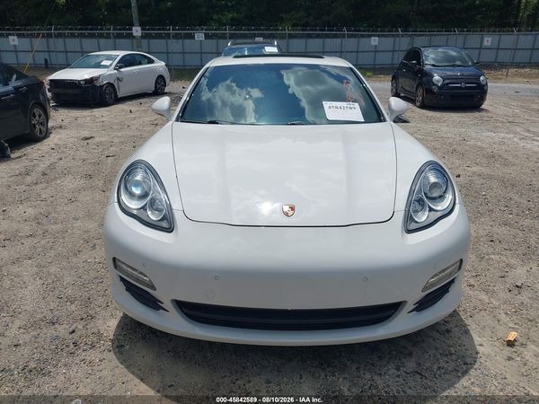 2012 PORSCHE PANAMERA 4