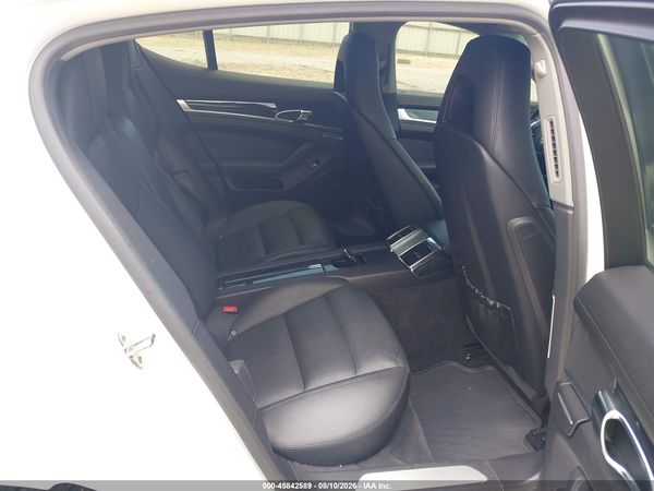 2012 PORSCHE PANAMERA 4