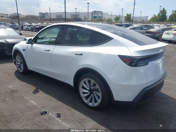 2026 TESLA MODEL Y
