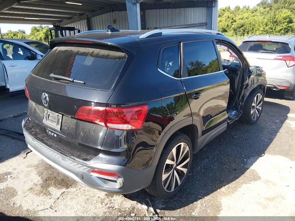 2024 VOLKSWAGEN TAOS 1.5T SE — I4