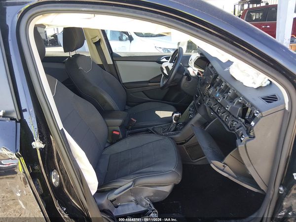 2024 VOLKSWAGEN TAOS 1.5T SE — I5