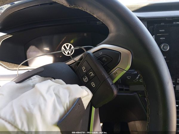 2024 VOLKSWAGEN TAOS 1.5T SE — I11