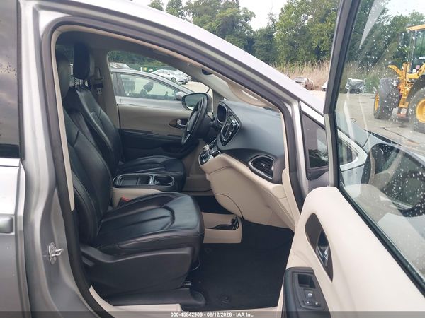 2021 CHRYSLER VOYAGER LXI