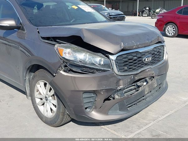 2019 KIA SORENTO 2.4L LX
