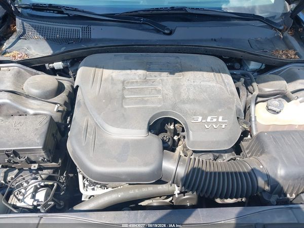 2016 CHRYSLER 300 LIMITED