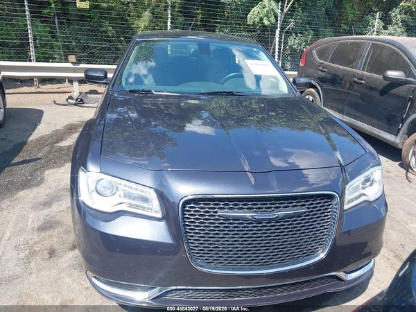 2016 CHRYSLER 300 LIMITED