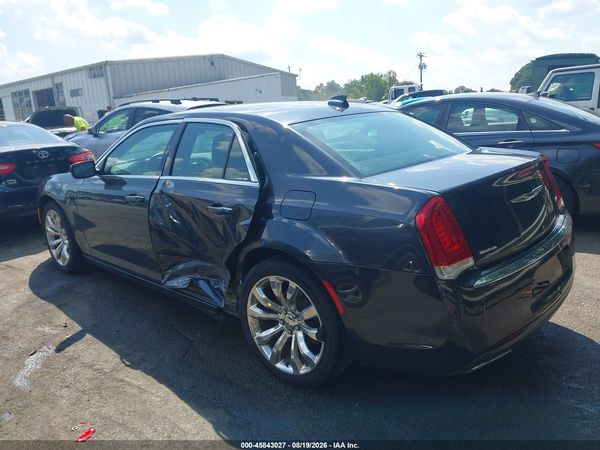 2016 CHRYSLER 300