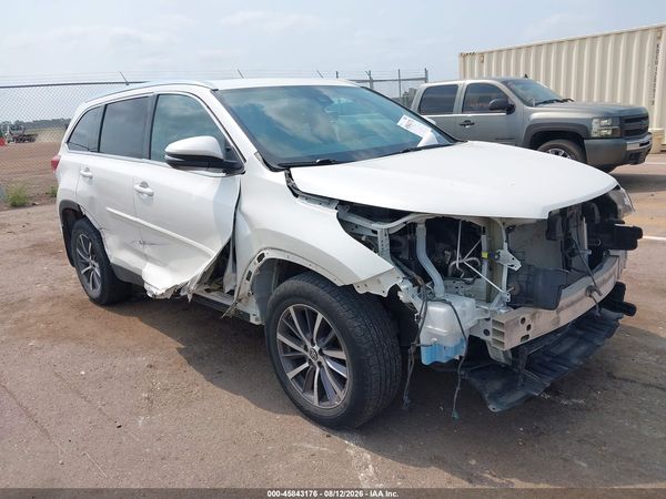 2019 TOYOTA HIGHLANDER XLE
