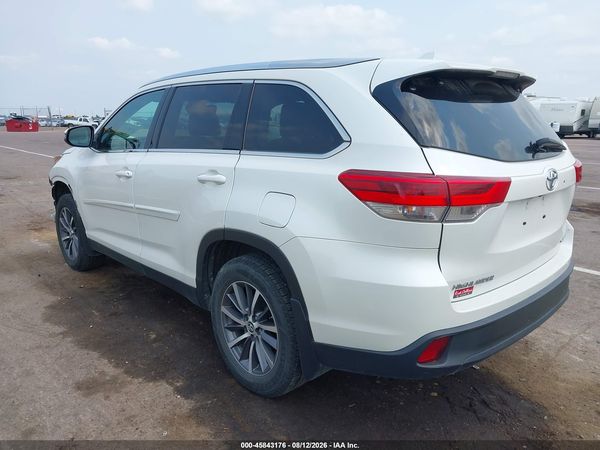 2019 TOYOTA HIGHLANDER XLE