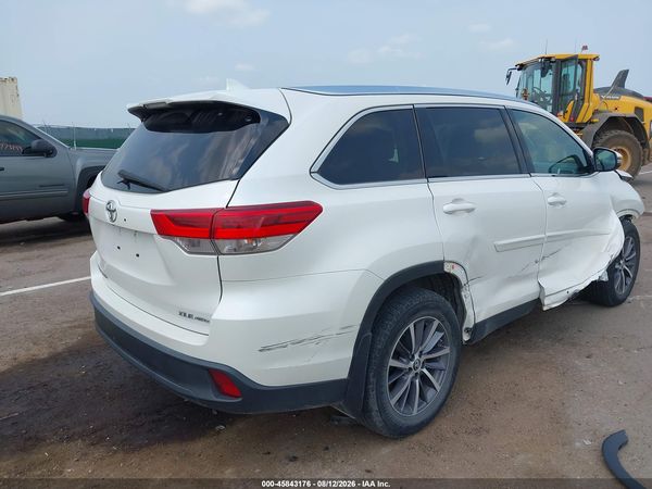 2019 TOYOTA HIGHLANDER XLE