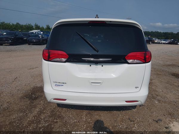 2023 CHRYSLER VOYAGER LX