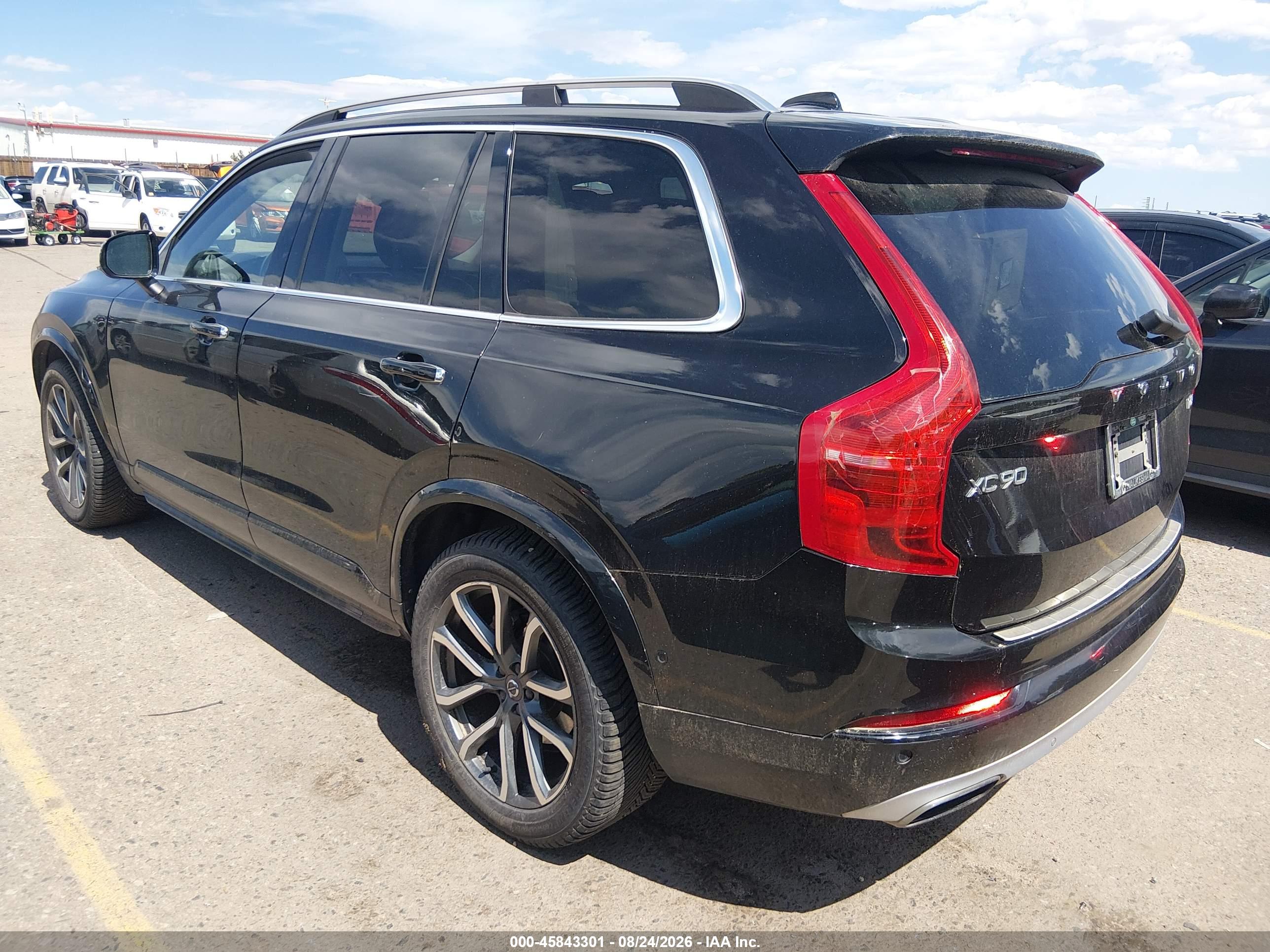 2016 VOLVO XC90 T6 MOMENTUM