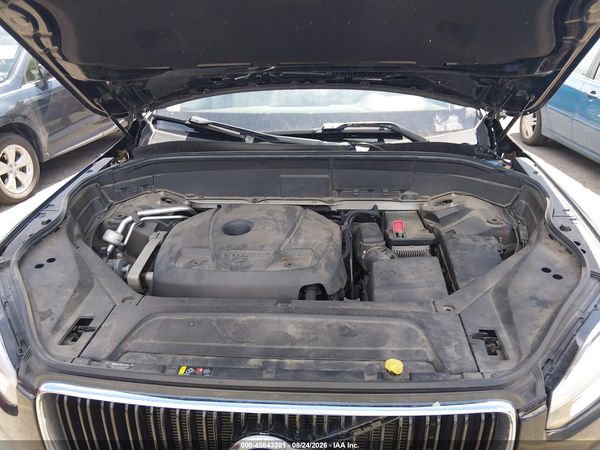 2016 VOLVO XC90 T6 MOMENTUM