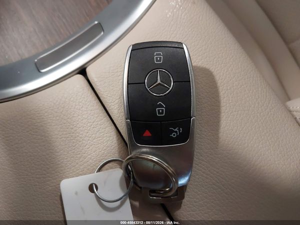 2022 MERCEDES-BENZ GLC 300 4MATIC SUV