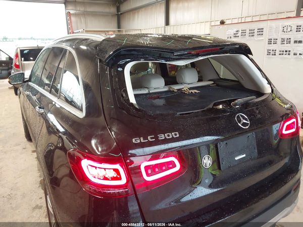 2022 MERCEDES-BENZ GLC 300 4MATIC SUV