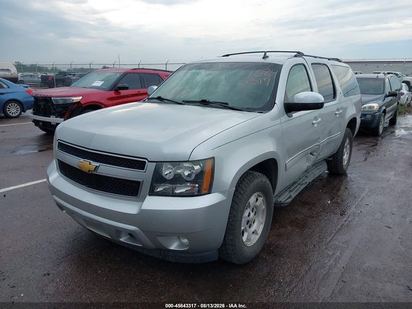 2013 CHEVROLET SUBURBAN — I2