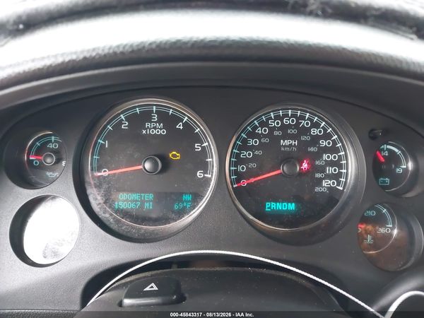 2013 CHEVROLET SUBURBAN LT — I7