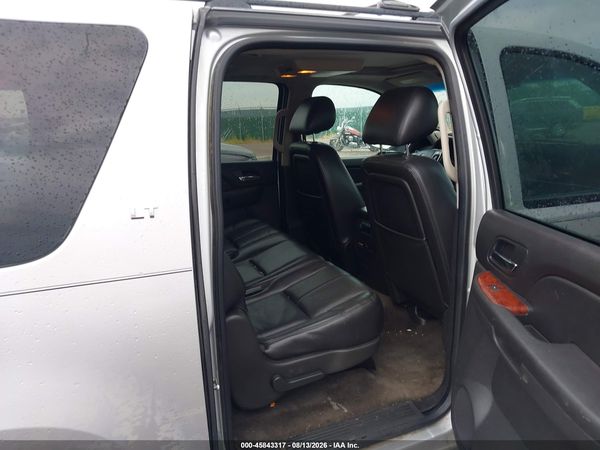 2013 CHEVROLET SUBURBAN LT — I8