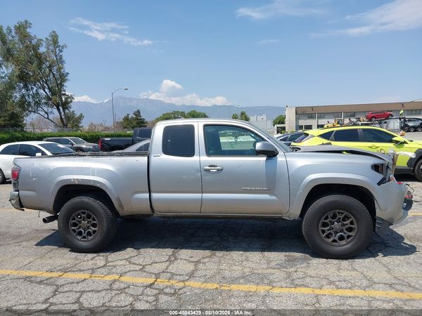 2018 TOYOTA TACOMA SR5 V6