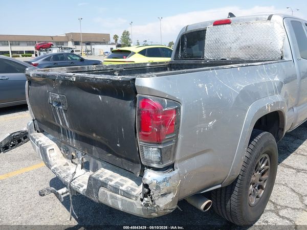 2018 TOYOTA TACOMA SR5 V6