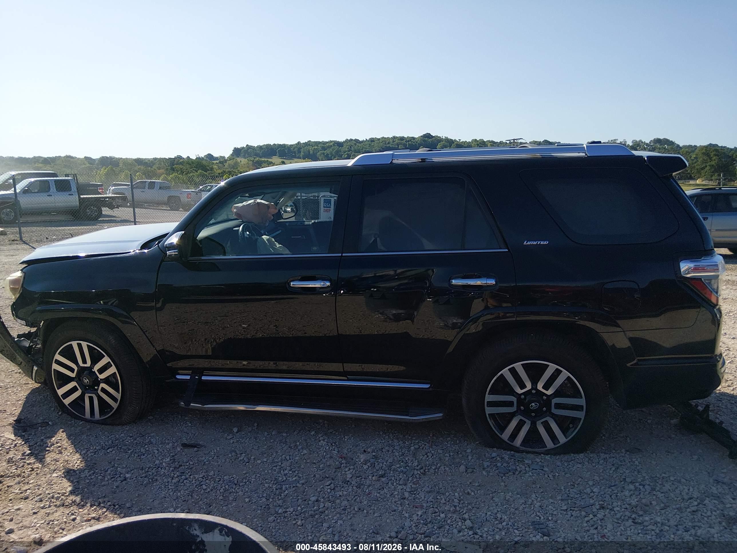 2016 TOYOTA 4RUNNER LIMITED