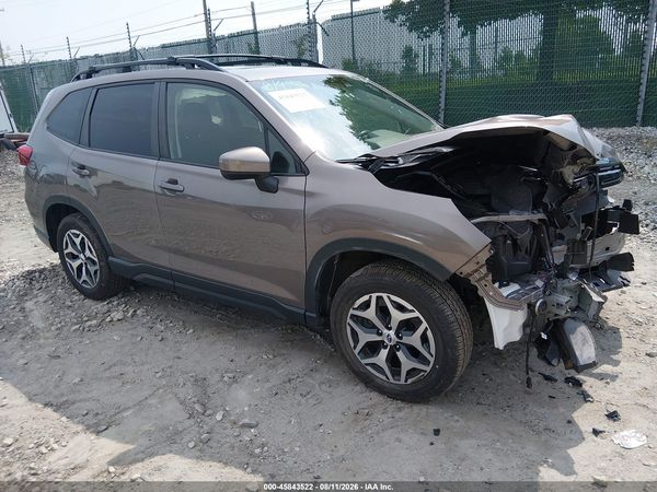 2022 SUBARU FORESTER PREMIUM — I1