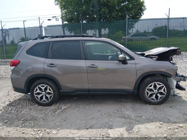 2022 SUBARU FORESTER PREMIUM — I116