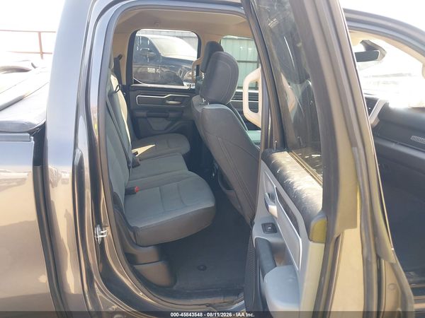 2020 RAM 1500 BIG HORN  4X4 6'4 BOX