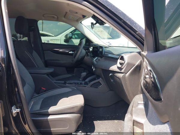 2024 CHEVROLET TRAILBLAZER AWD LS — I5