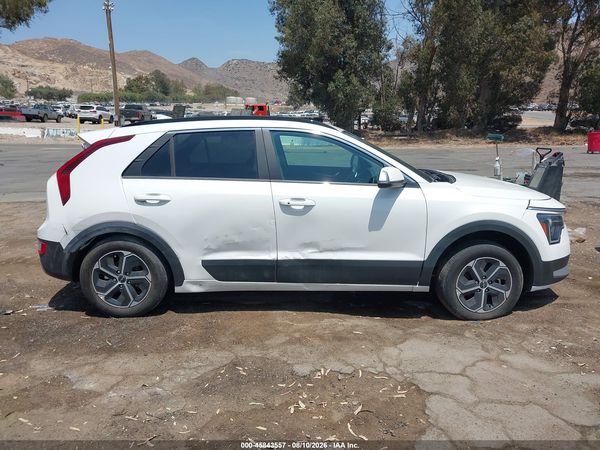 2025 KIA NIRO EX