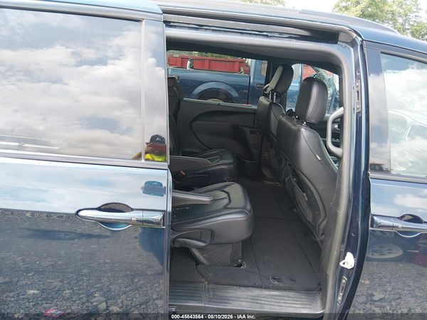 2022 CHRYSLER PACIFICA TOURING L
