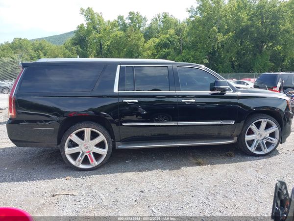 2016 CADILLAC ESCALADE ESV LUXURY COLLECTION